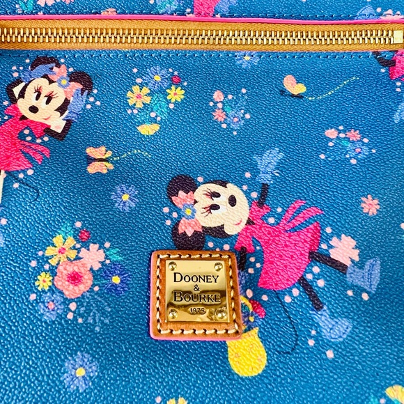 Disney Parks Dooney & Bourke Epcot Minnie Satchel Purse - Picture 8 of 12